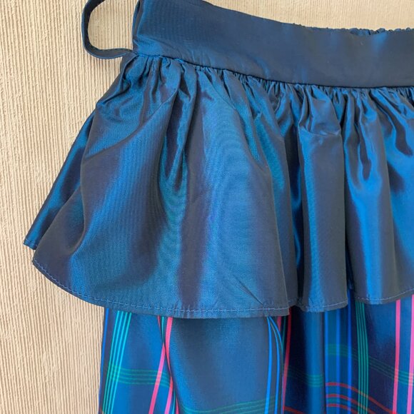 Vintage Yves Saint Laurent Two-Piece Girls’ Taffeta Plaid Outfit - Picture 4 of 12